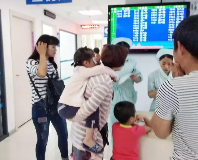 廈門(mén)眼科中心母親節