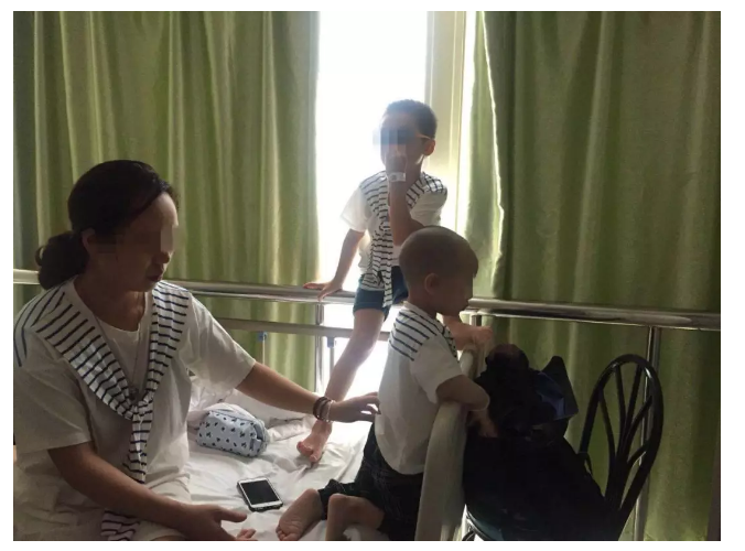 母子白內障